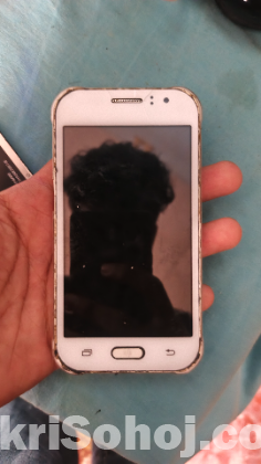 Samsung J 1 Ace display